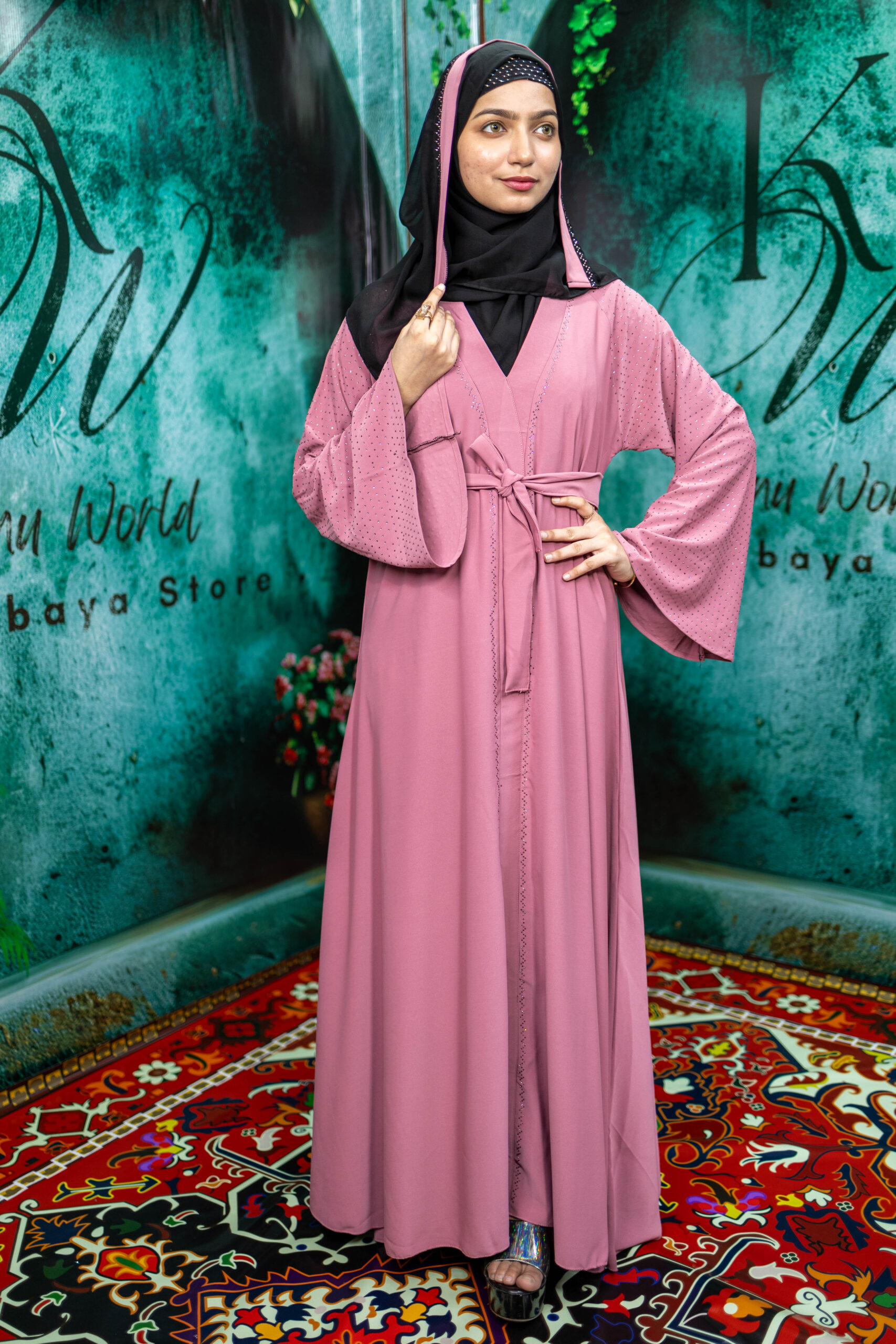 Beautiful Front-Open Burqa with Stunning Stone Details Kainu World